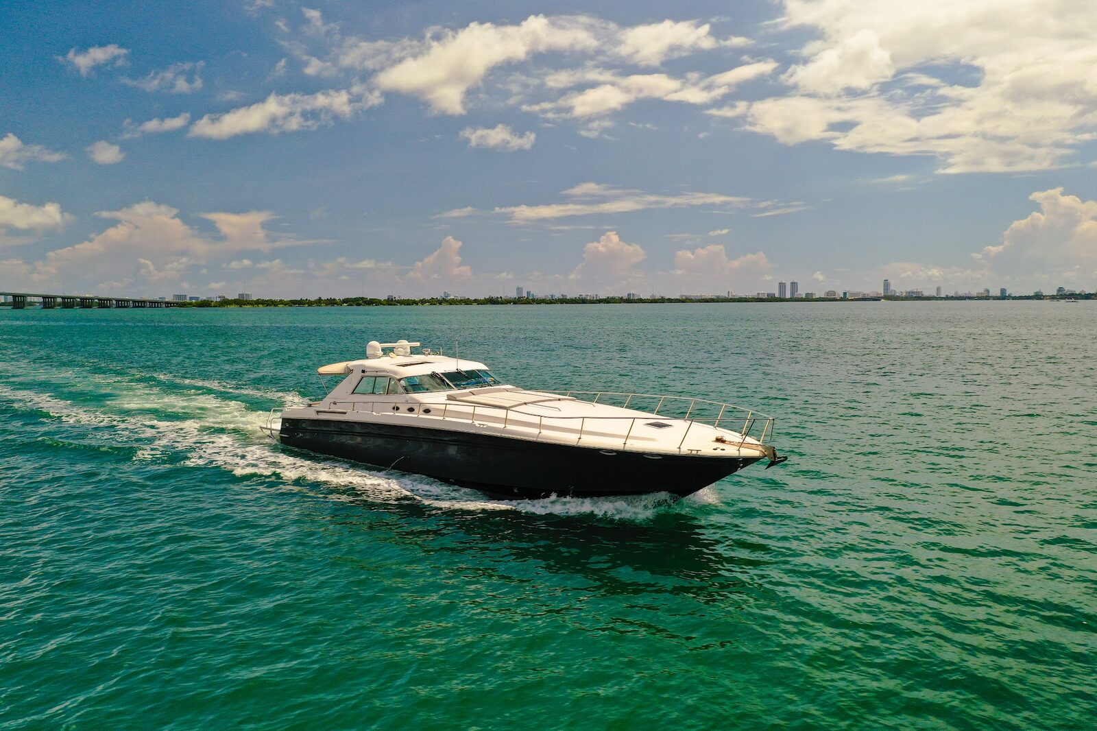 61′ Sport Yacht yacht charter Miami