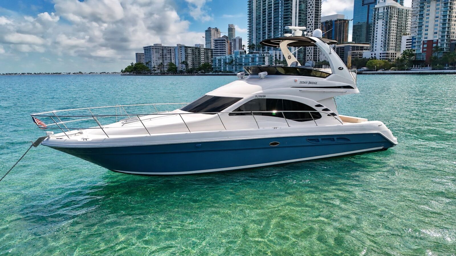 Sea Ray 400 Sedan Bridge yacht charter Miami